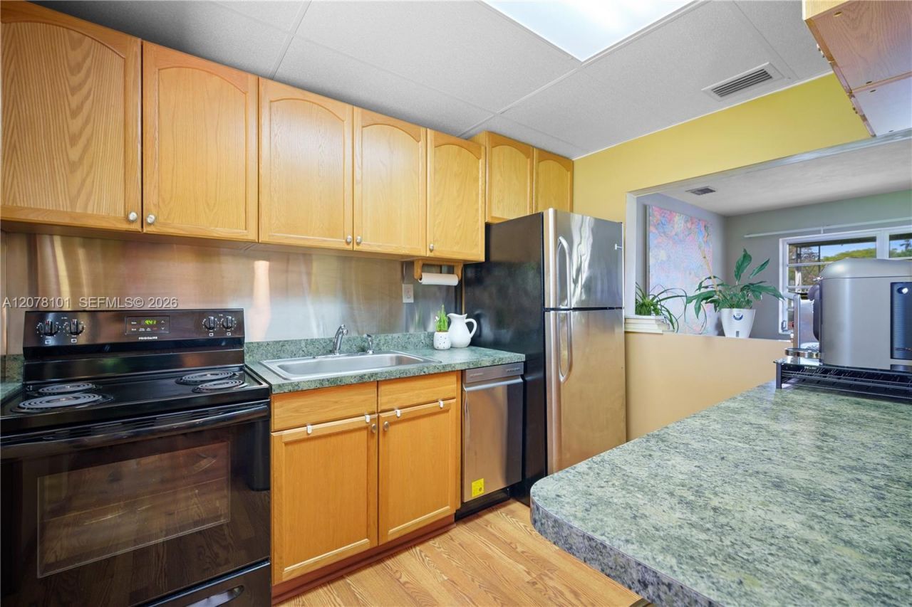 14031 NW 5th Ave, Miami, FL 33168 Photo