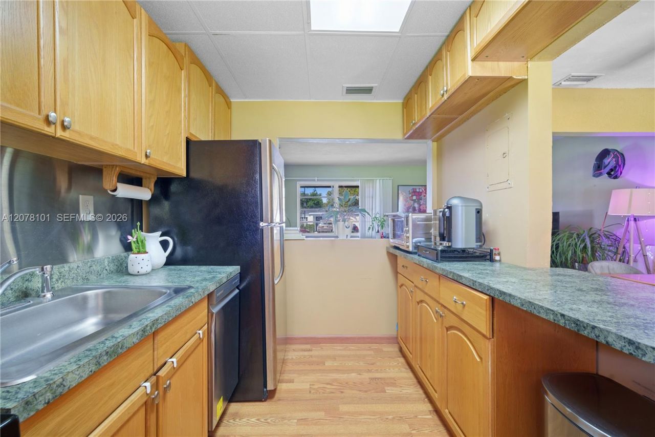 14031 NW 5th Ave, Miami, FL 33168 Photo