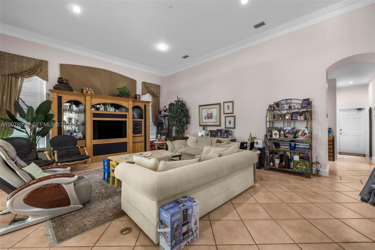 8430 SW 98th St, Miami, FL 33156 Photo