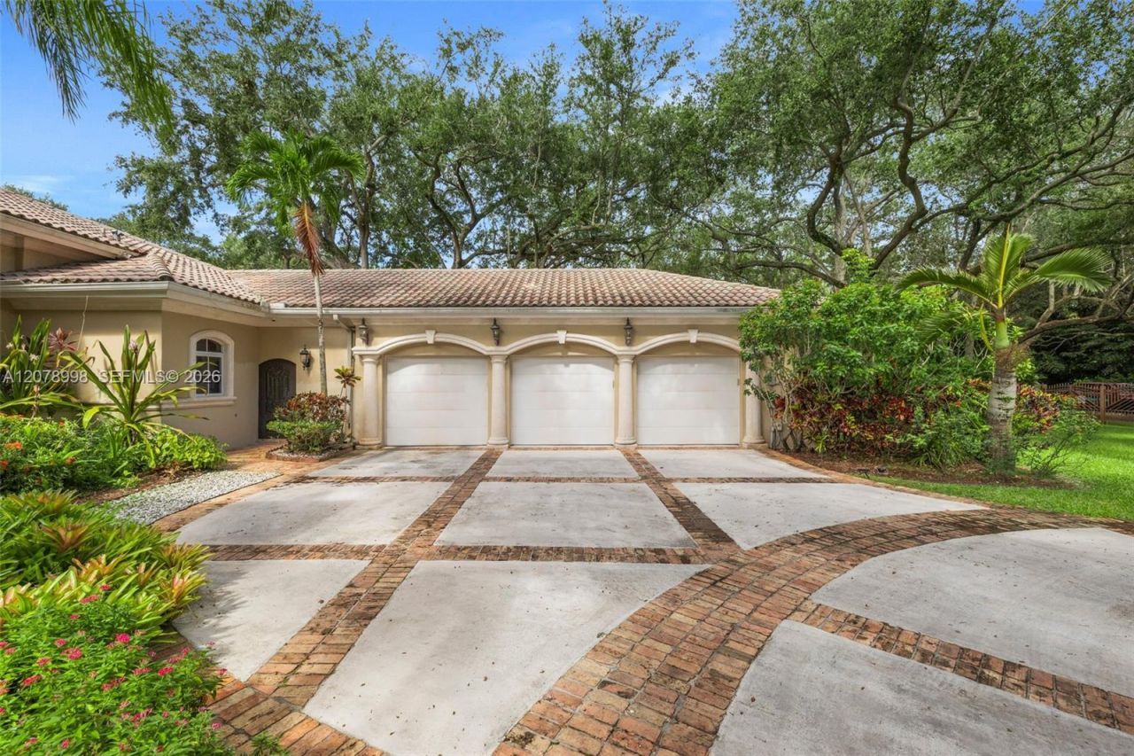 8430 SW 98th St, Miami, FL 33156 Photo