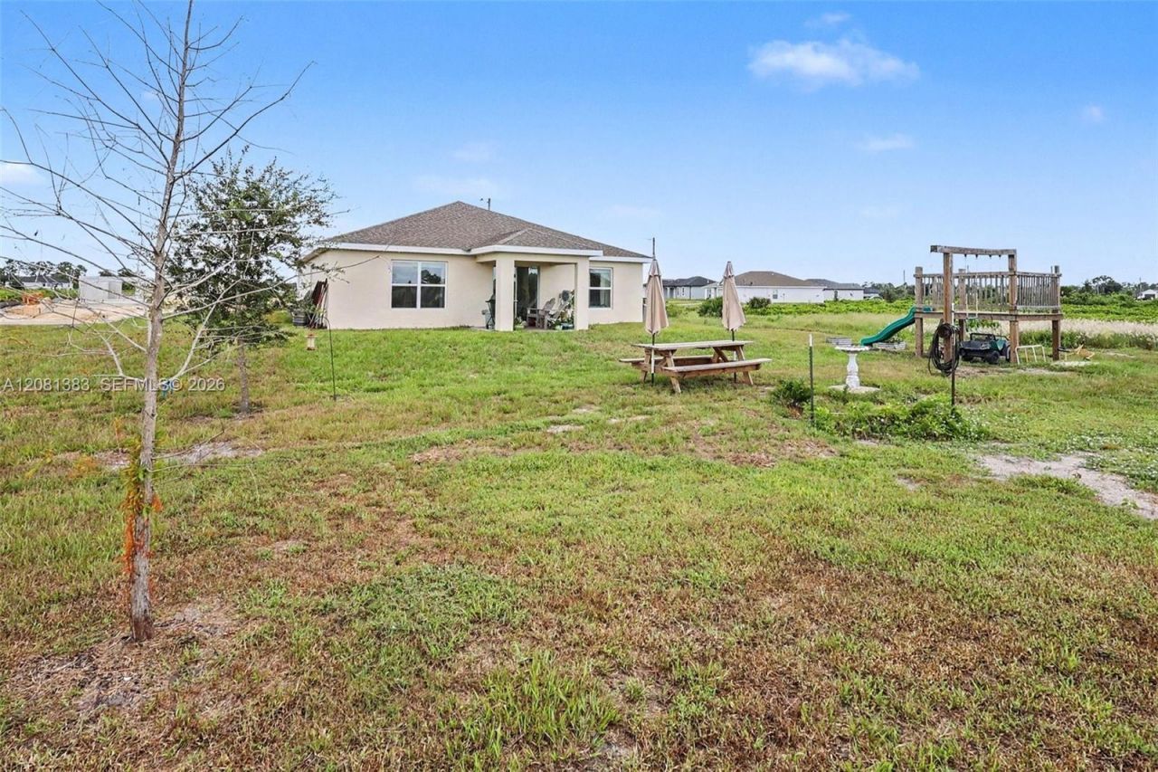 9012 W Justice Cir, La Belle, FL 33935 Photo