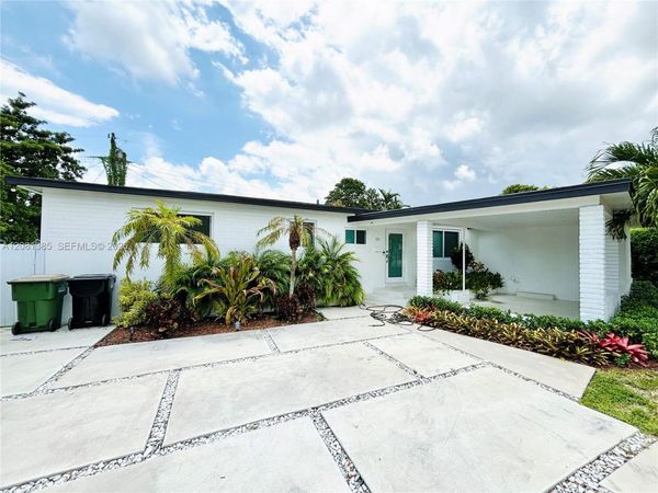 30 NE 125th St , North Miami, FL 33161