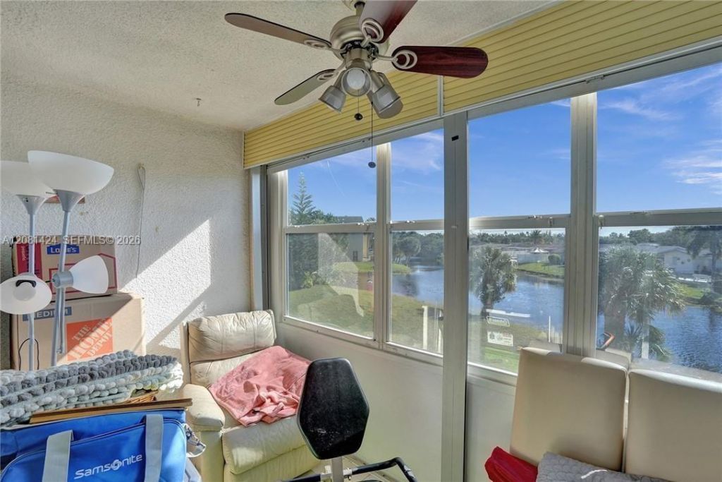 8325 Sunrise Lakes Blvd, Unit 212, Sunrise, FL 33322 Photo