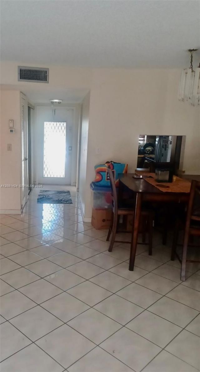 8325 Sunrise Lakes Blvd, Unit 212, Sunrise, FL 33322 Photo
