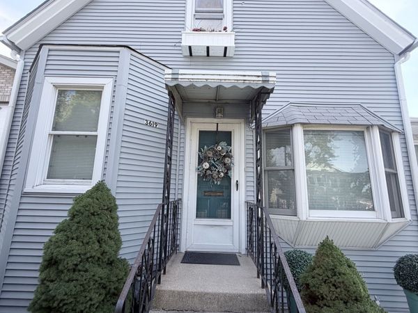 3619 S Rockwell Street, Chicago, IL 60632