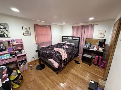Main Photo