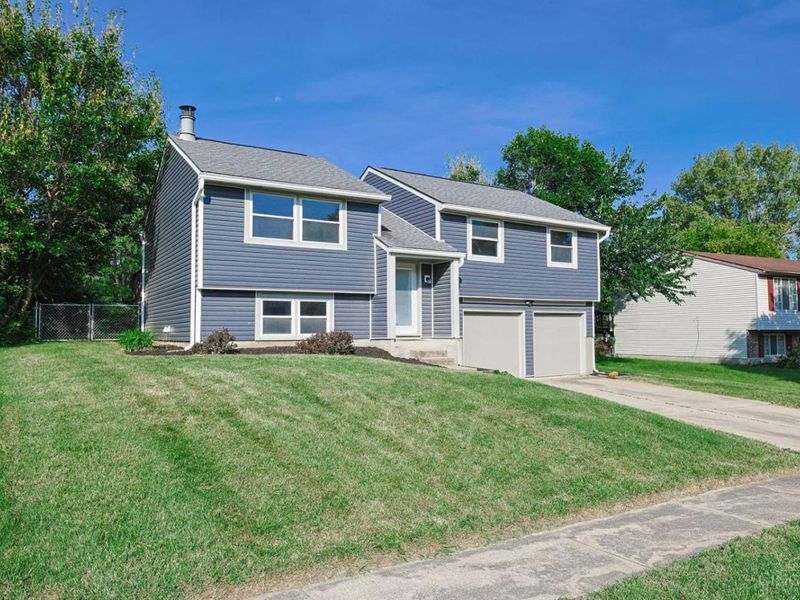 5569 Venus Lane, Fairfield, OH 45014 Photo 2