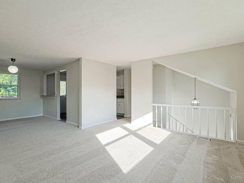 5569 Venus Lane, Fairfield, OH 45014 Photo 8