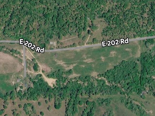 65512 E 202 Road , Wyandotte, OK 74370