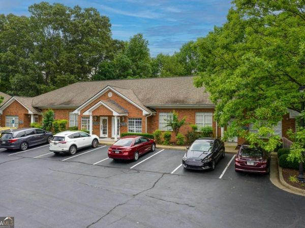 413 Creekstone Ridge, Woodstock, GA 30188