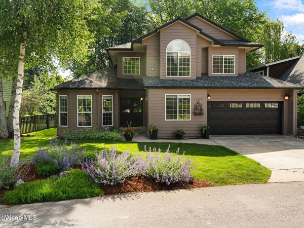 1407 Mathison DR , Sandpoint, ID 83864