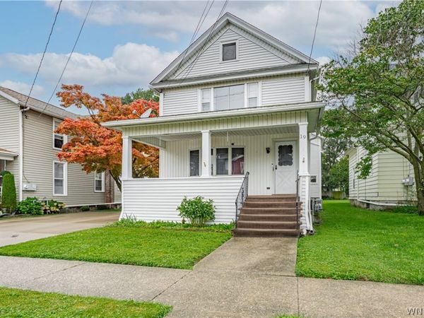 19 Grosvenor Street , Lockport, NY 14094