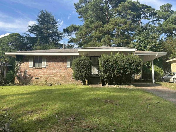 10 Barbara Circle , Little Rock, AR 72204