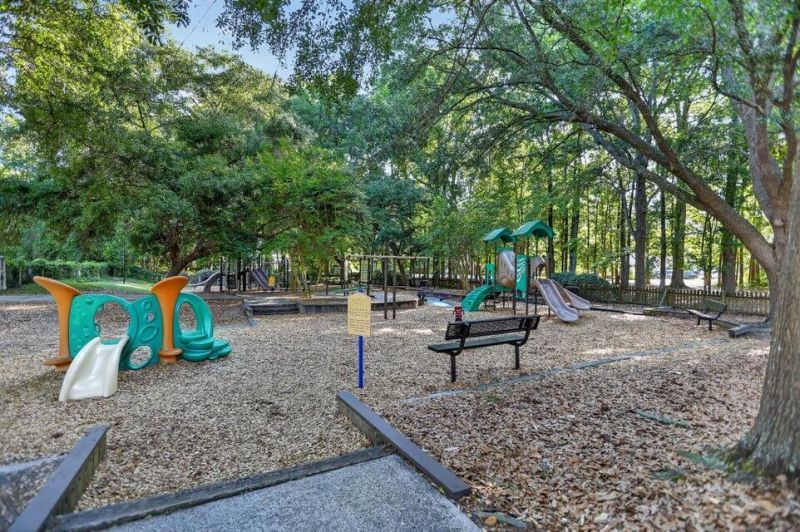 8631 Woodland Walk Photo 57