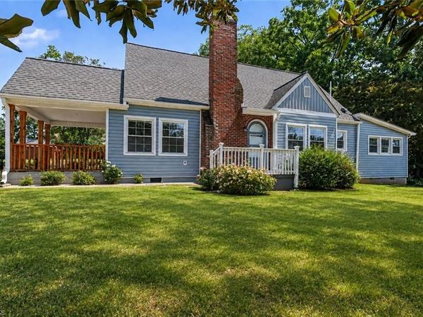 933 E King Street , King, NC 27021