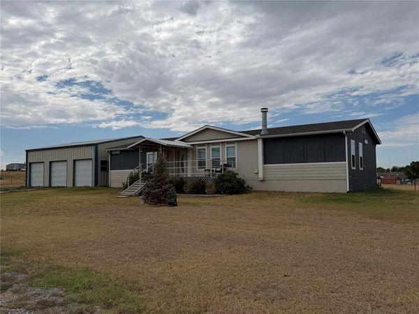 1426 County Road 1344 , Chickasha, OK 73018