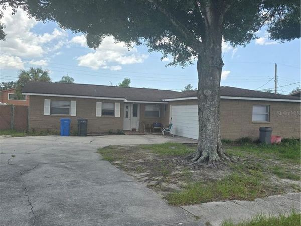 1218 LORIE CIRCLE , BRANDON, FL 33510