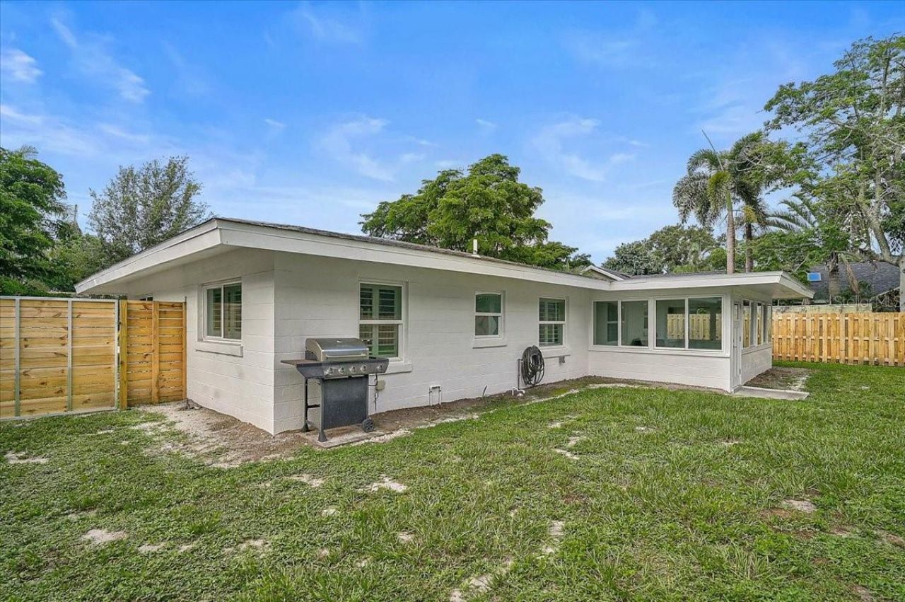 2347 Tangerine Drive, Sarasota, FL 34239 Photo
