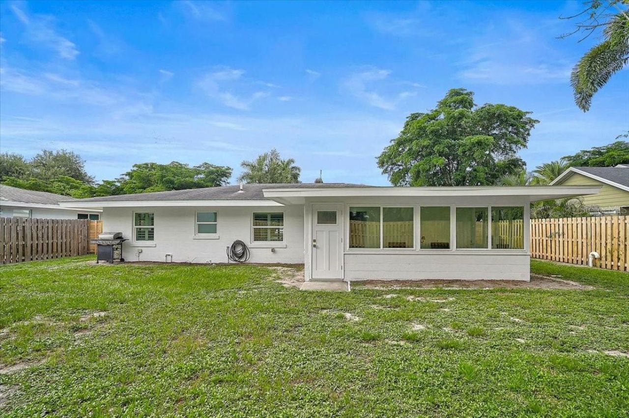 2347 Tangerine Drive, Sarasota, FL 34239 Photo