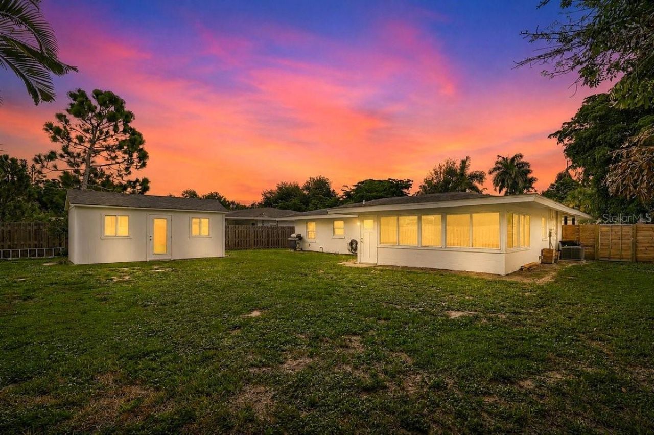 2347 Tangerine Drive, Sarasota, FL 34239 Photo