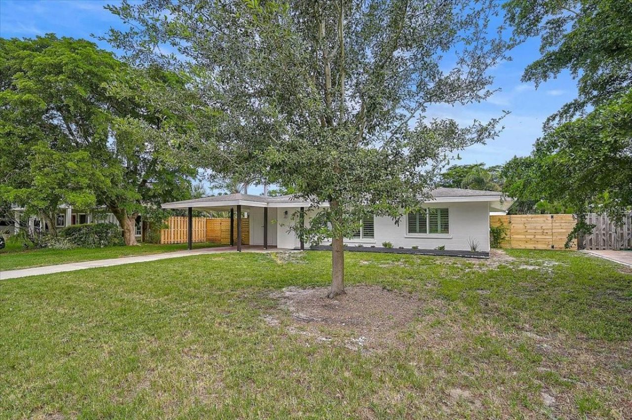 2347 Tangerine Drive, Sarasota, FL 34239 Photo