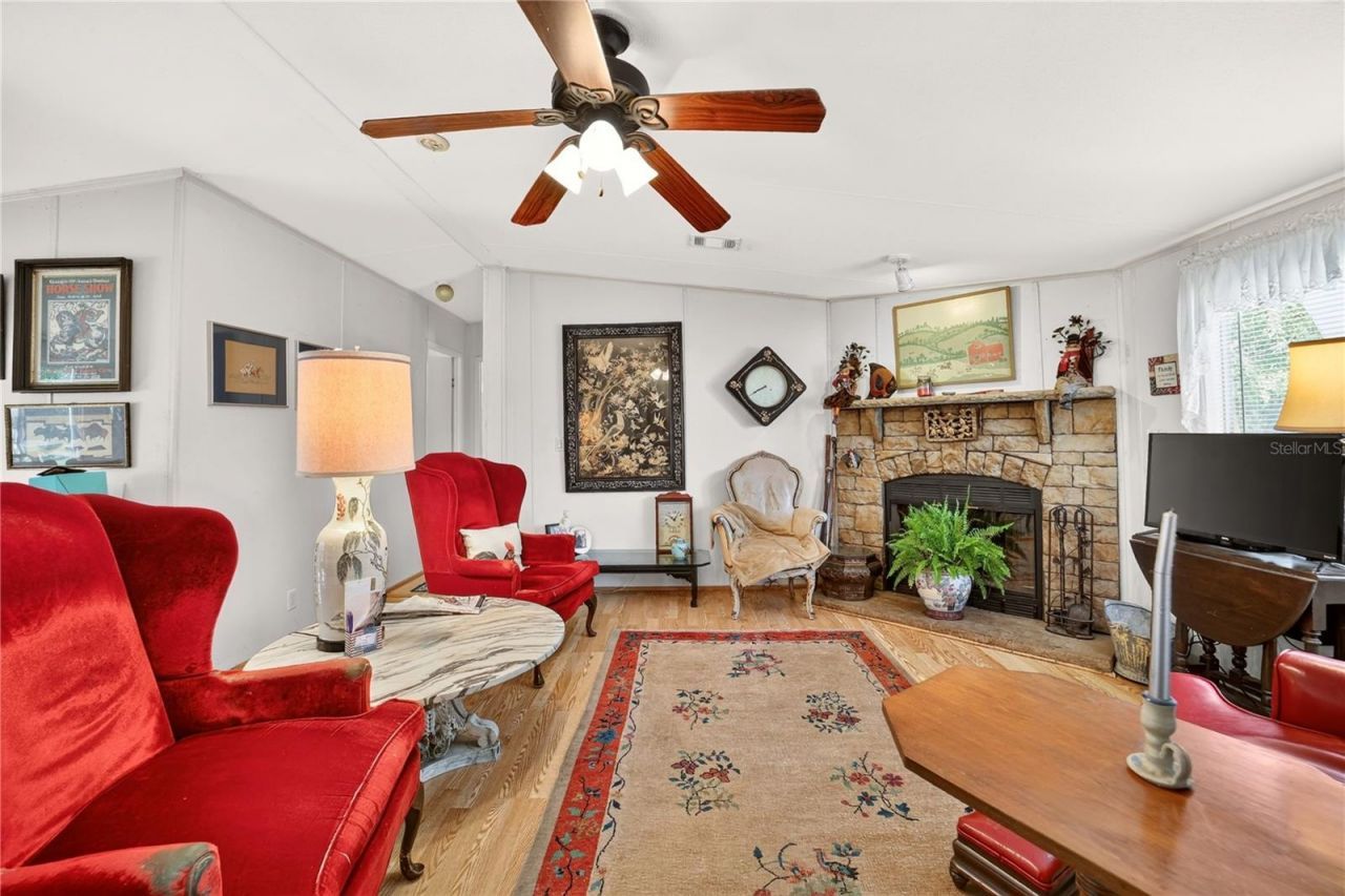 6051 SE 148th Terrace , Morriston, FL 32668 Photo