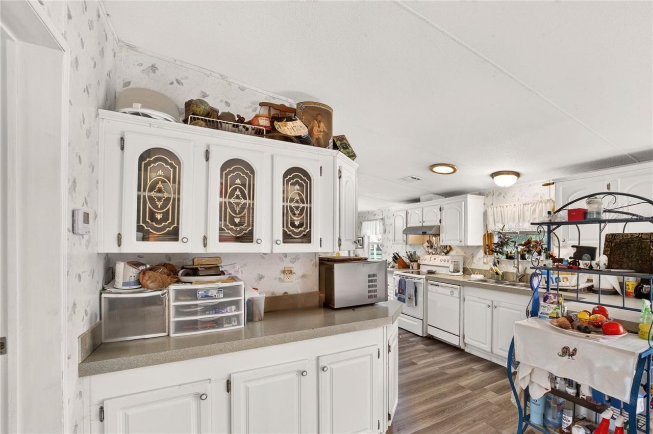 6051 SE 148th Terrace , Morriston, FL 32668 Photo
