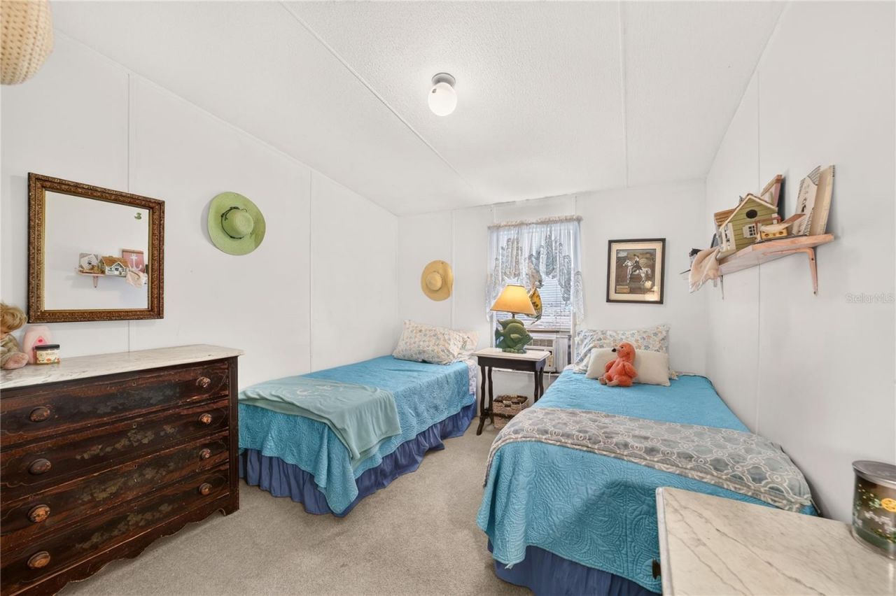 6051 SE 148th Terrace , Morriston, FL 32668 Photo