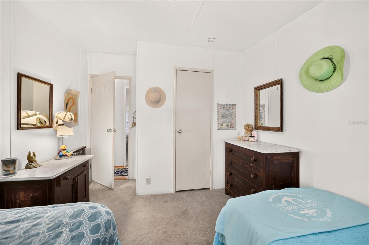 6051 SE 148th Terrace , Morriston, FL 32668 Photo