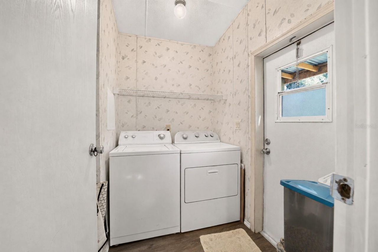 6051 SE 148th Terrace , Morriston, FL 32668 Photo