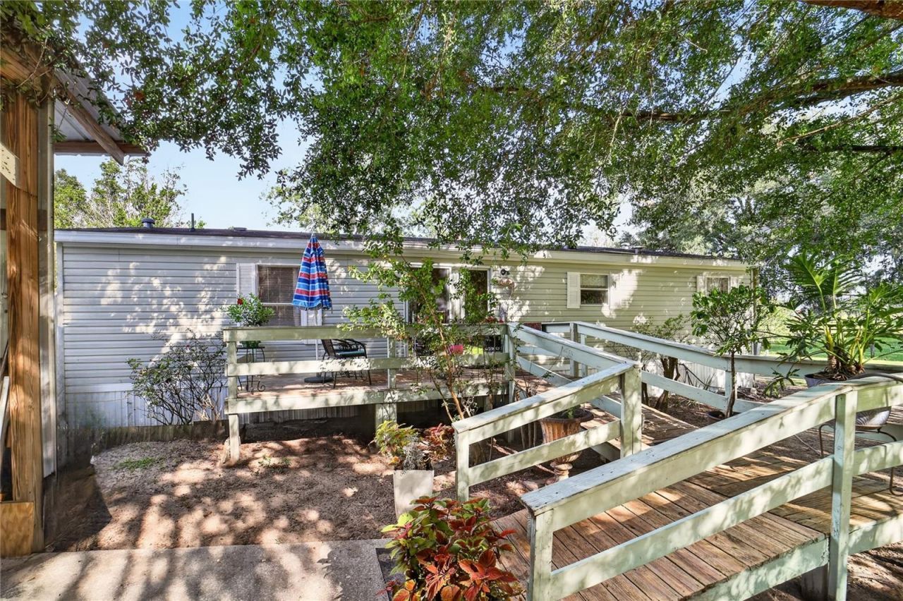 6051 SE 148th Terrace , Morriston, FL 32668 Photo