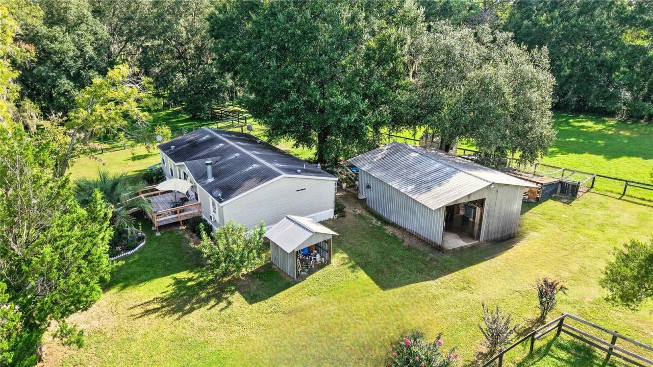 6051 SE 148th Terrace , Morriston, FL 32668 Photo
