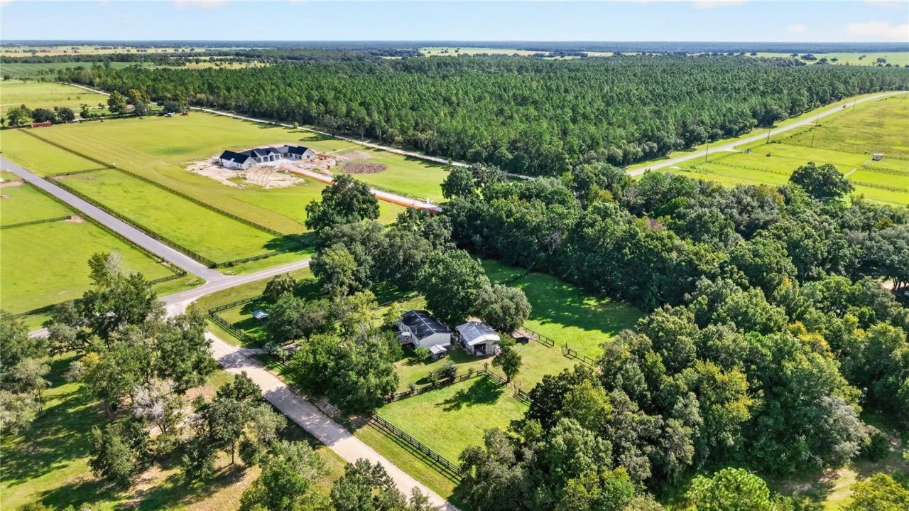 6051 SE 148th Terrace , Morriston, FL 32668 Photo
