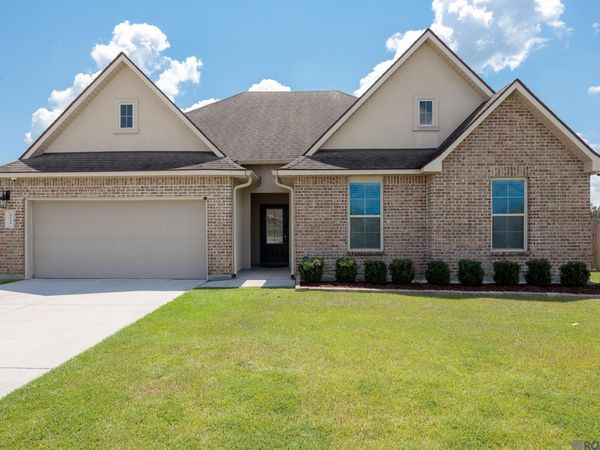 42138 Eagles View Ln, Prairieville, LA 70769