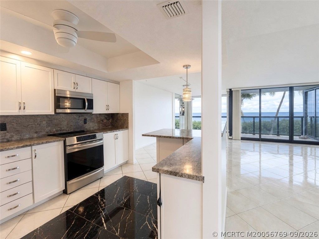 10410 S Ocean Drive, Unit 202, Jensen Beach, FL 34957 Photo