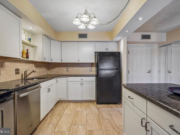 10502 VALLEY FORGE CIRCLE, Unit 502, KING OF PRUSSIA, PA 19406
