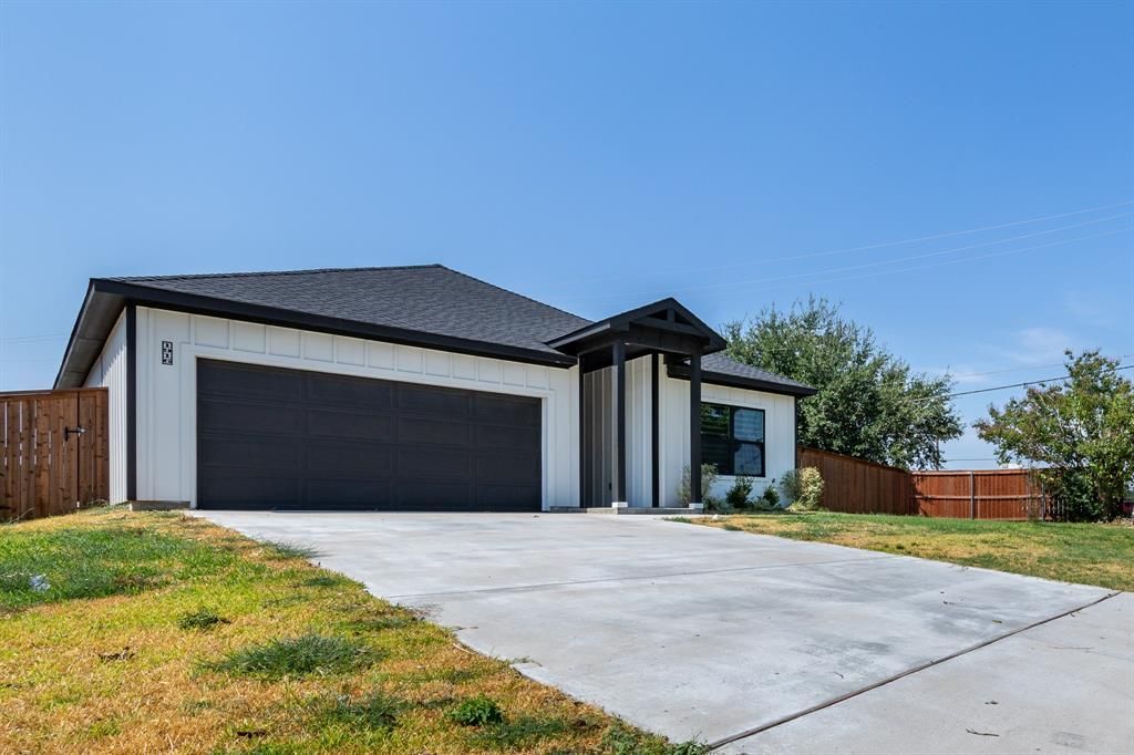 1916 Kimberly Drive, Arlington, TX 76010 Main Photo