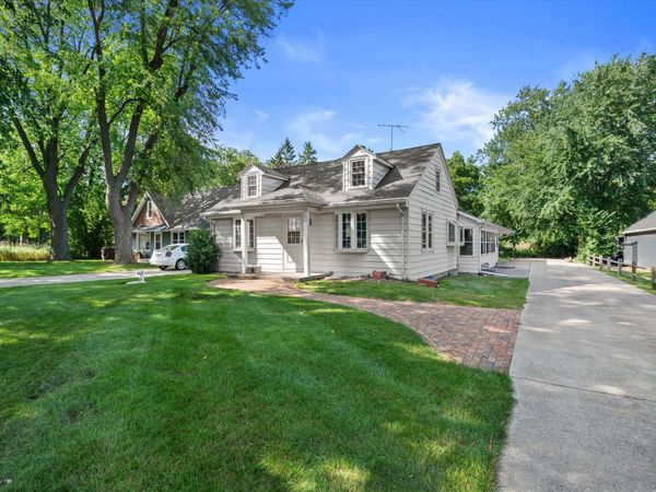 37738 Valley Rd, Summit, WI 53066