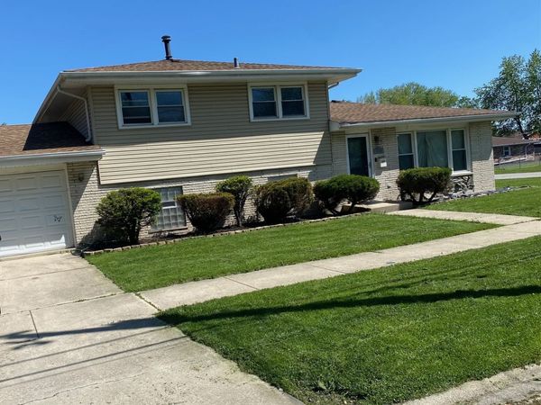 15760 Church Drive , South Holland, IL 60473