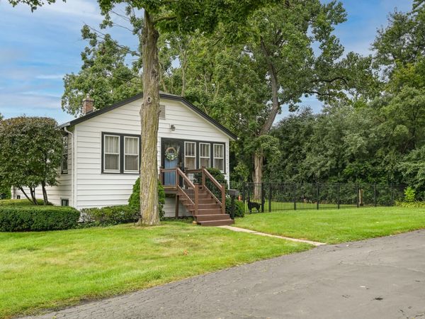 140 W Frontage Road , Northfield, IL 60093