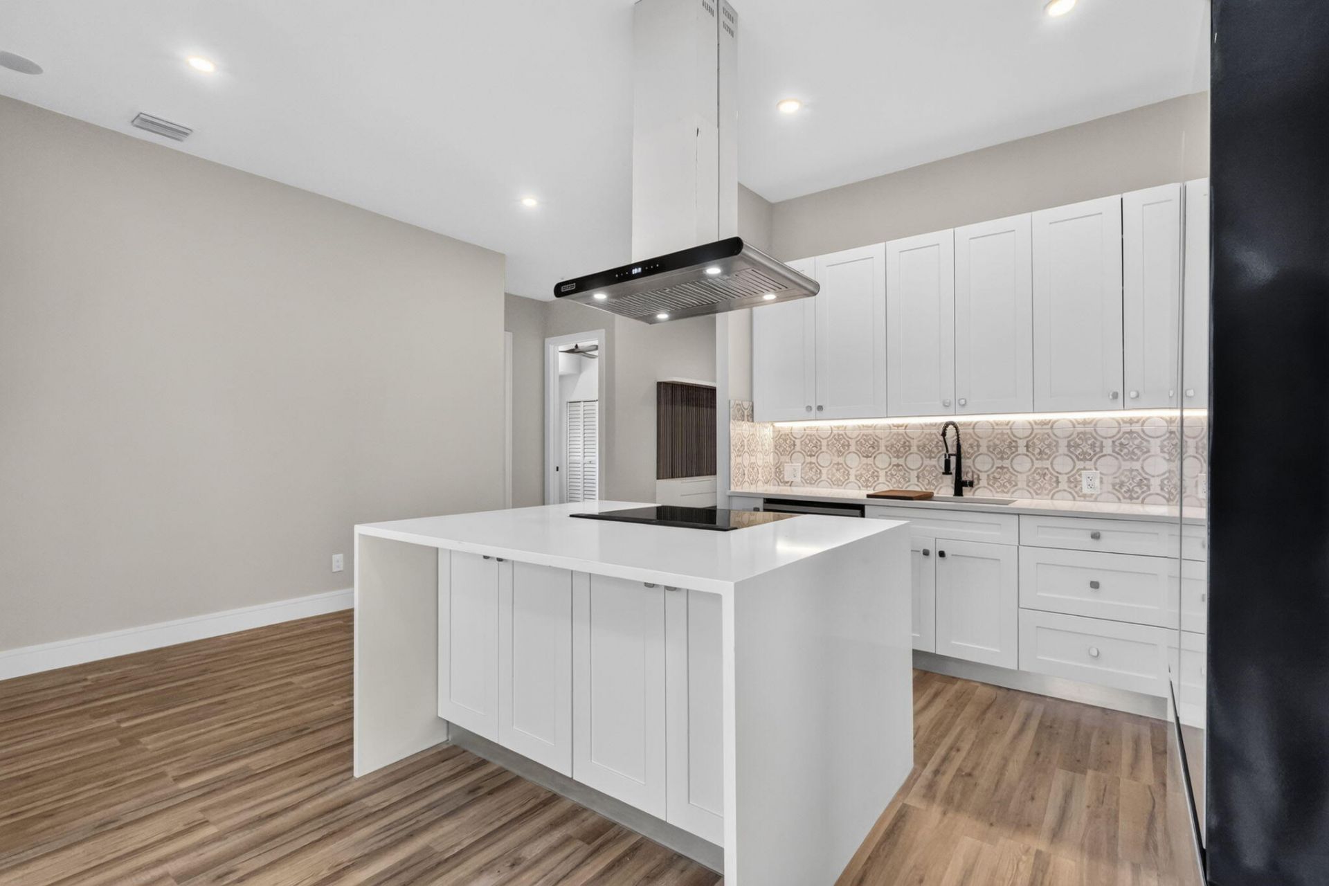 810 34th Street, West Palm Beach, FL 33407 Photo