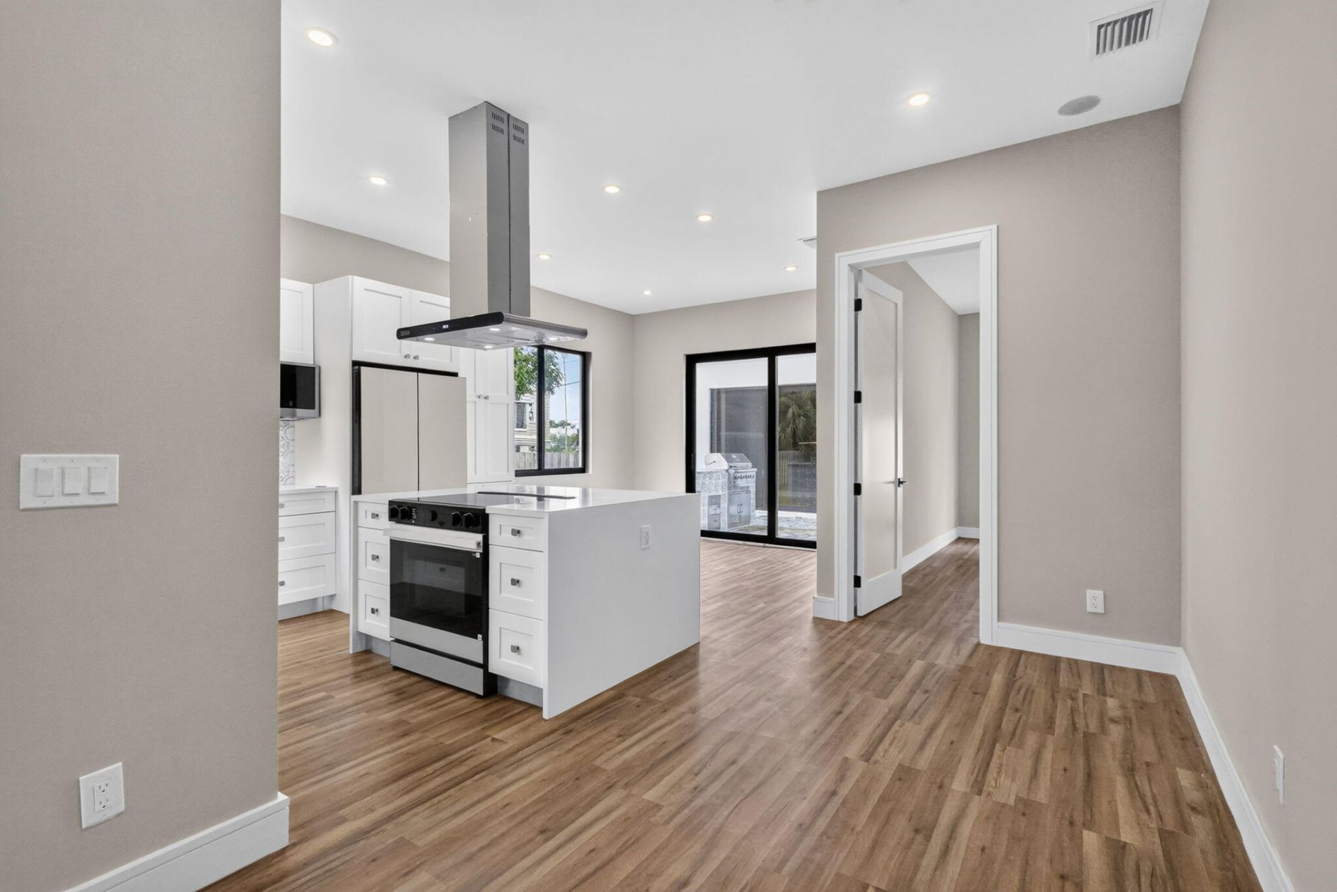 810 34th Street, West Palm Beach, FL 33407 Photo