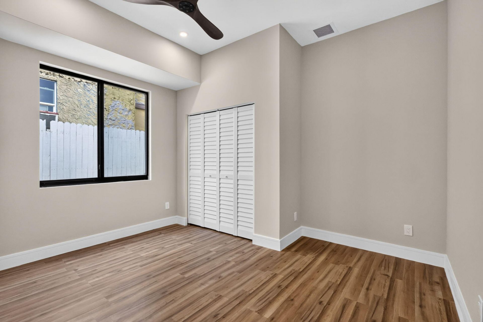 810 34th Street, West Palm Beach, FL 33407 Photo
