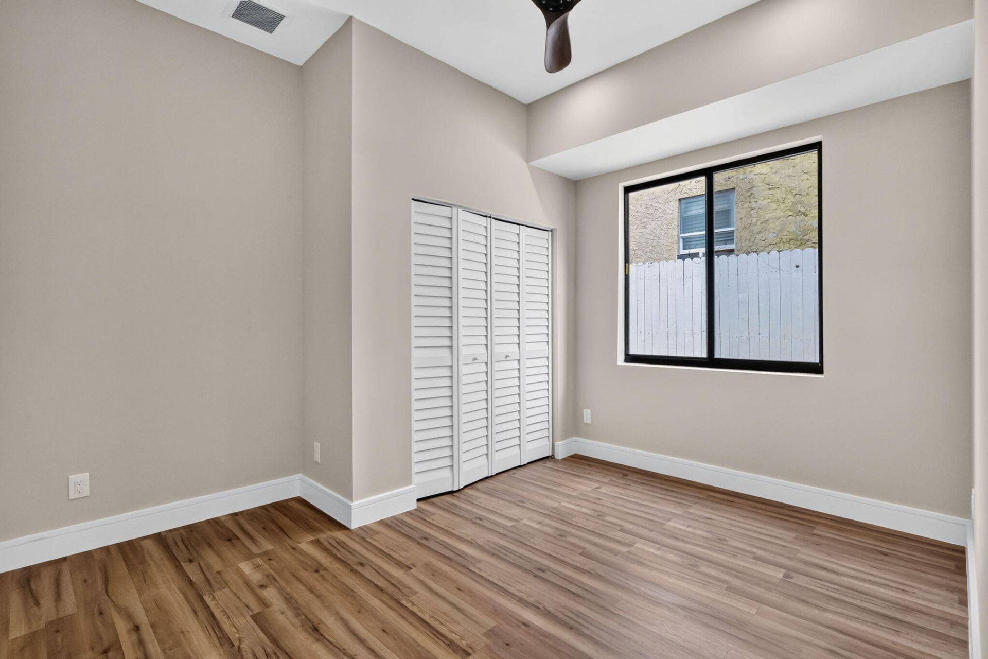 810 34th Street, West Palm Beach, FL 33407 Photo