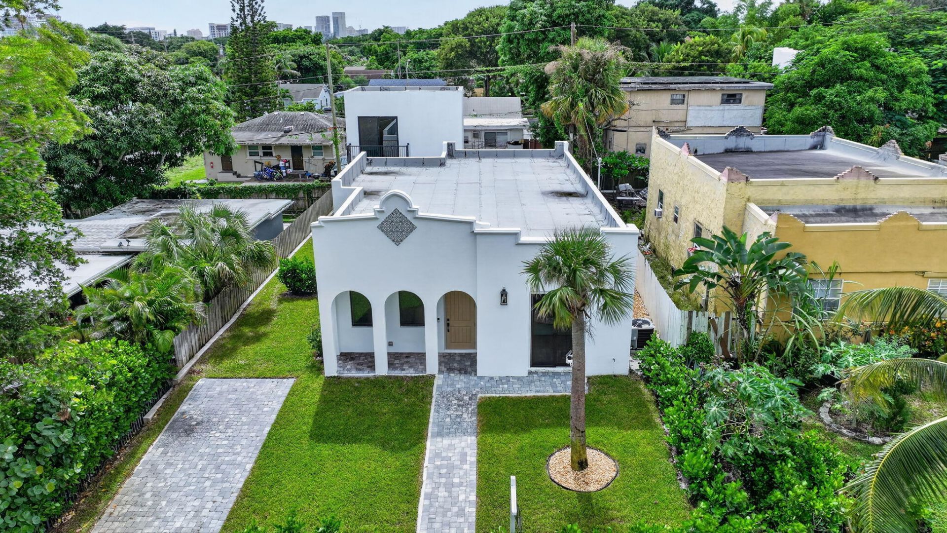 810 34th Street, West Palm Beach, FL 33407 Photo
