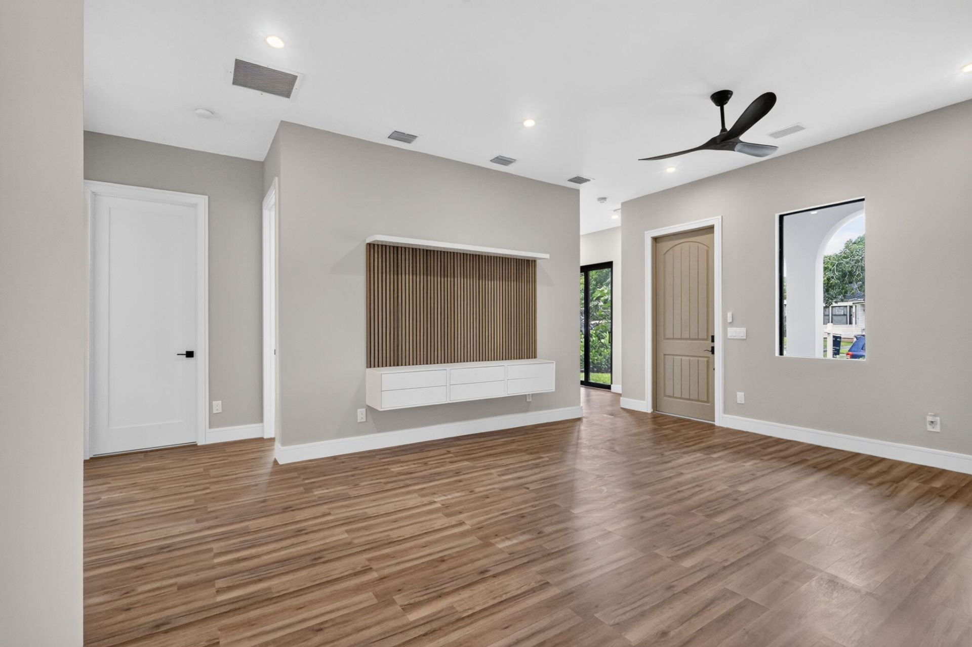 810 34th Street, West Palm Beach, FL 33407 Photo