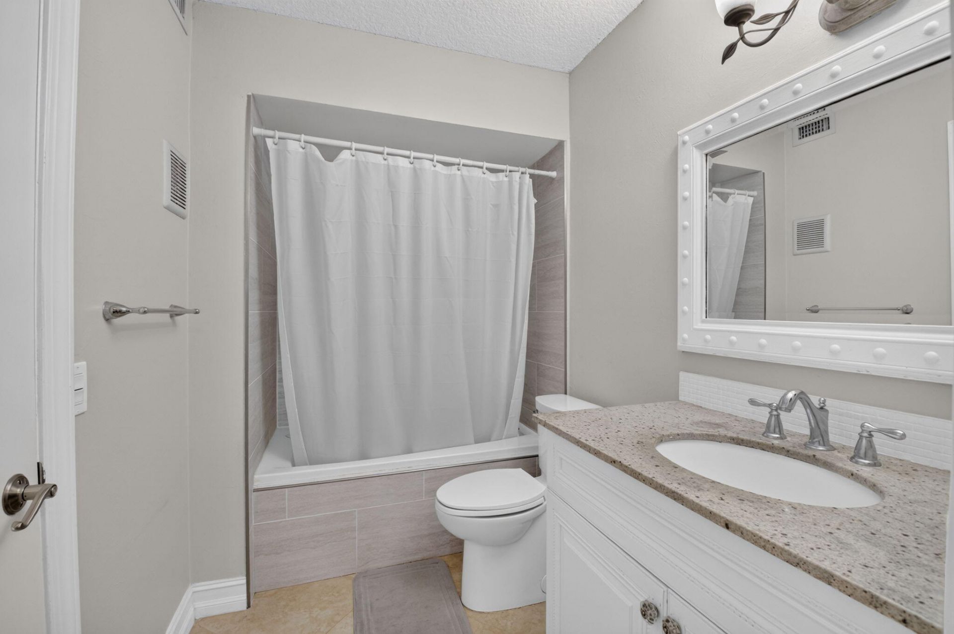 18940 Stewart Circle, Unit 5, Boca Raton, FL 33496 Photo