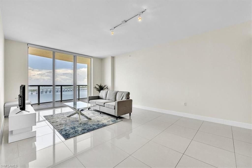 3000 Oasis Grand Blvd , Unit 2802, Fort Myers, FL 33916 Photo