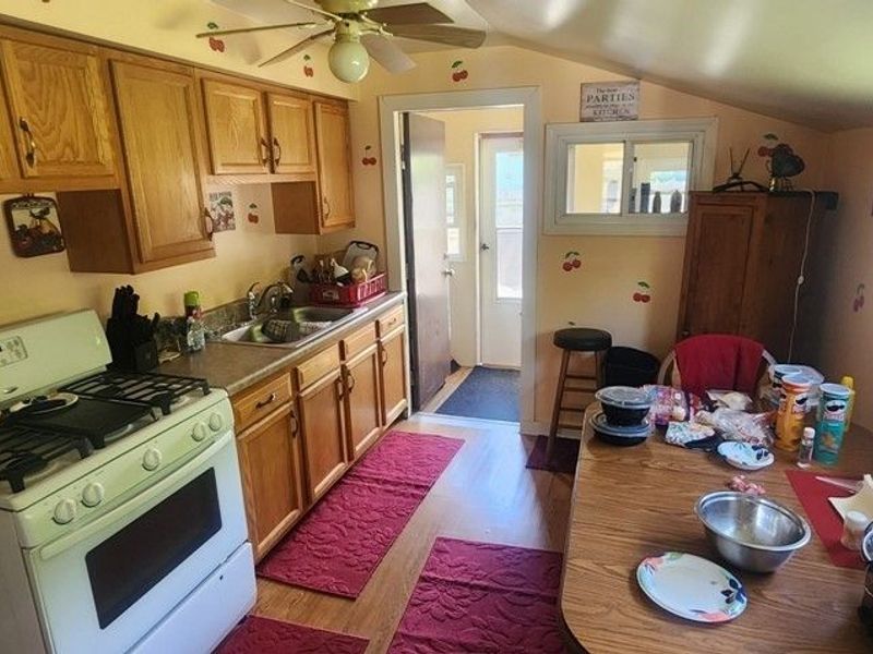 3222 W 46th Street, Cleveland, OH 44102 Photo 13