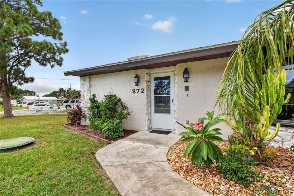 272 SW Ewing Avenue, Port Saint Lucie, FL 34983 Photo